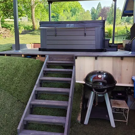 Les Abris De La Hulotte בקתה Anould